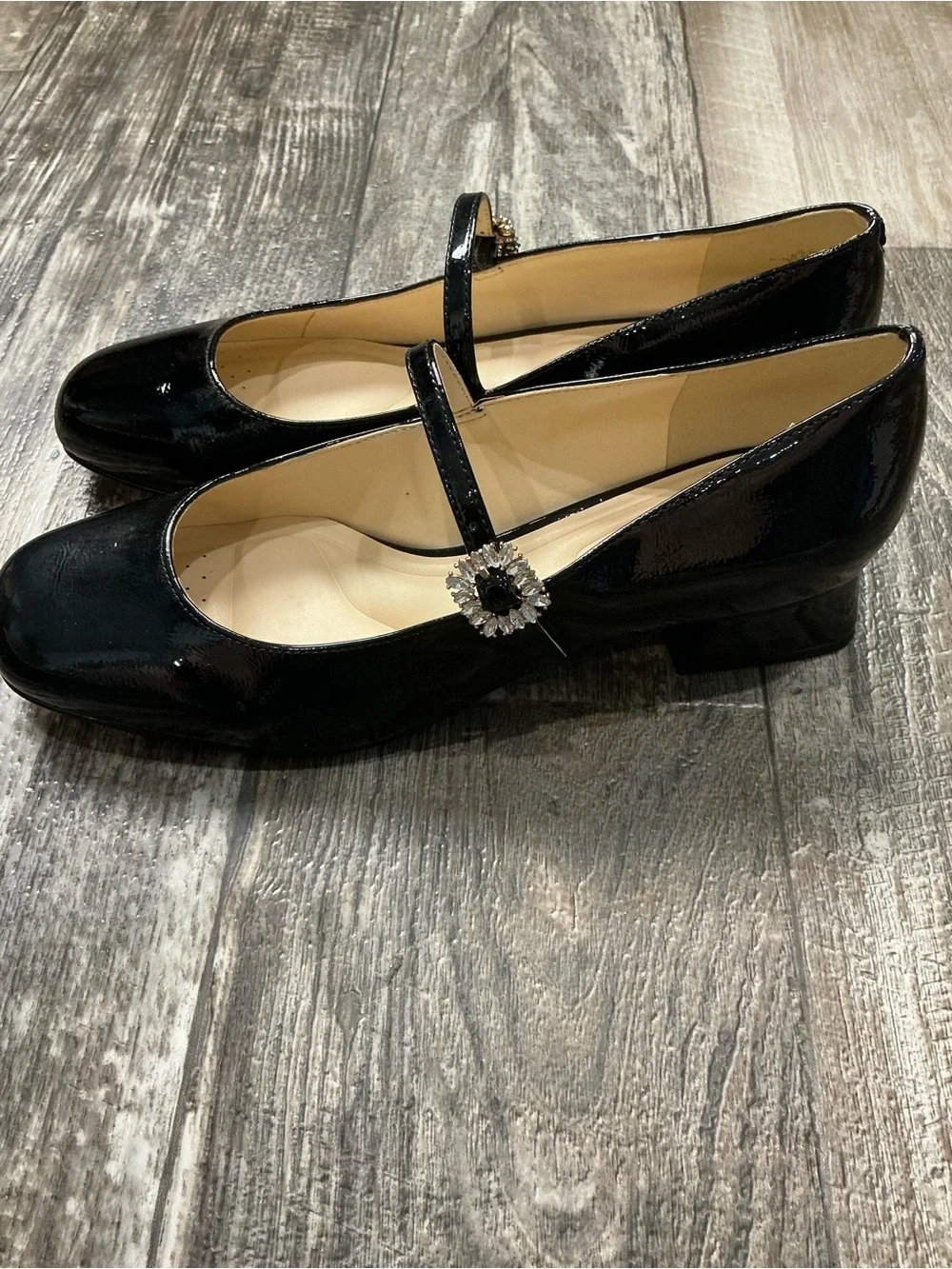Jessica Simpson Black Patent Mary Jane Pumps with Jeweled Buckle Size 8.5